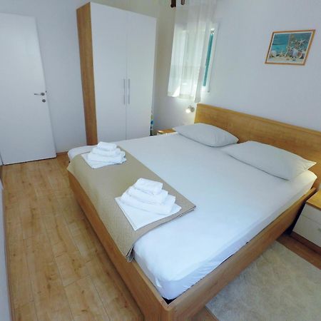 Holiday Home Adriana Ražanj Eksteriør bilde